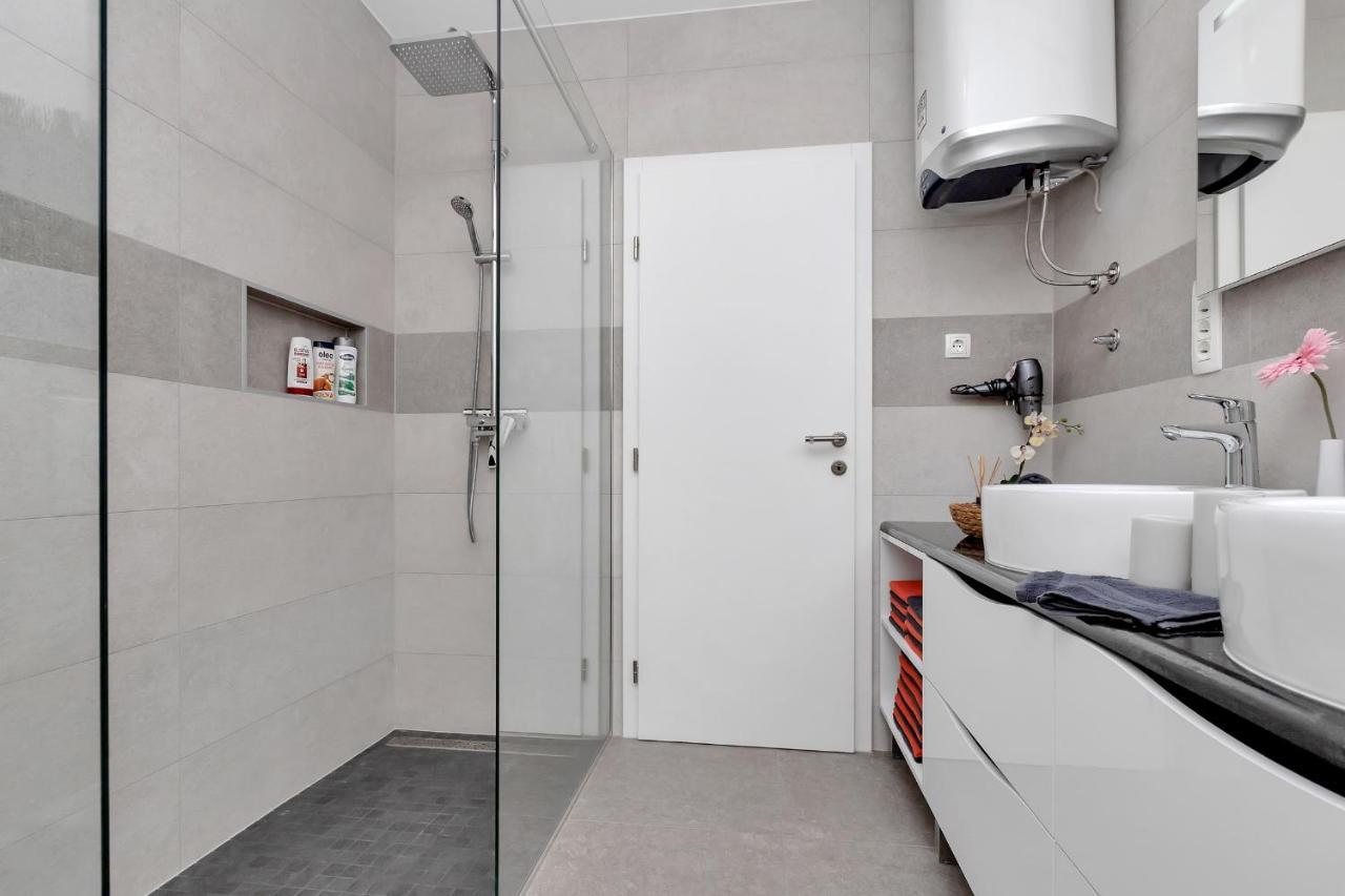 Luxury Apartment Sidro With Free Beach Parking Makarska Exterior photo